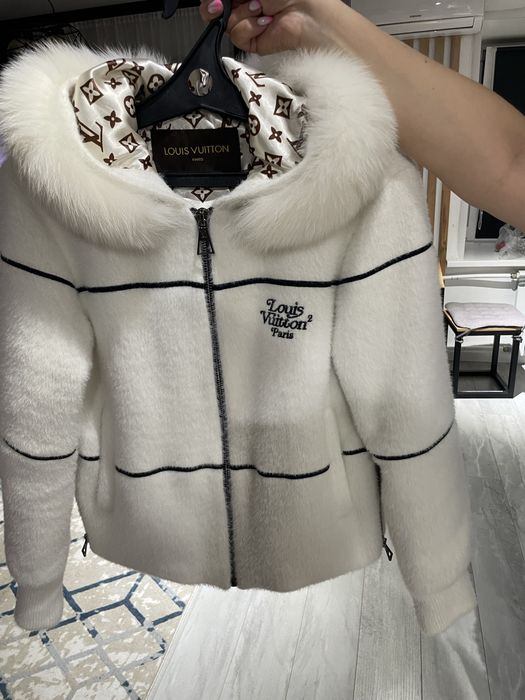 Продам куртку (новая)