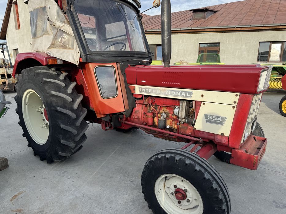 Tractor International 554