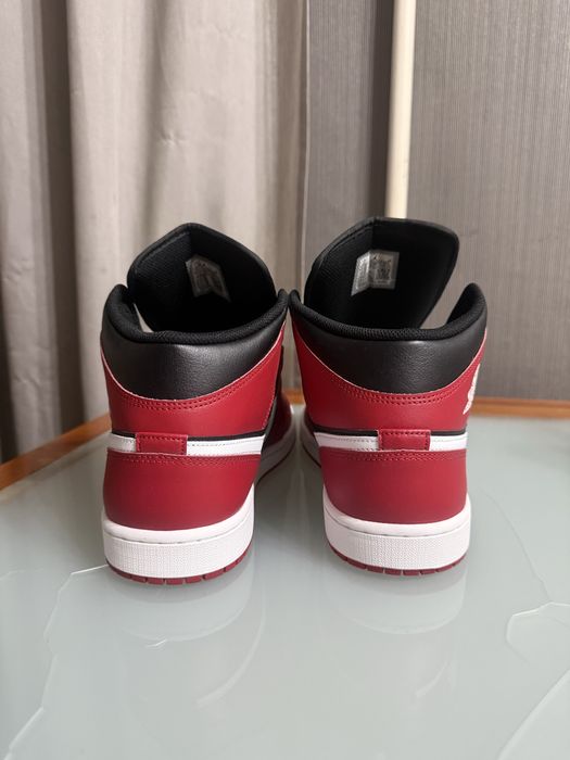 Кроссовки Air Jordan 1 Mid ( original )