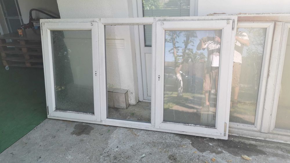 Tămplarie pvc de calitate c fixa 1 buc fereastra 1160 x 1150 Veka în 2 canate 2 buc ferestre baie 570 x h 570 Veka Toate au și oscilo P