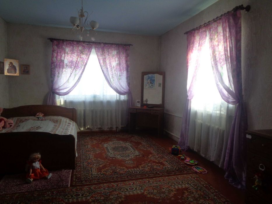 продам двухэтажный дом