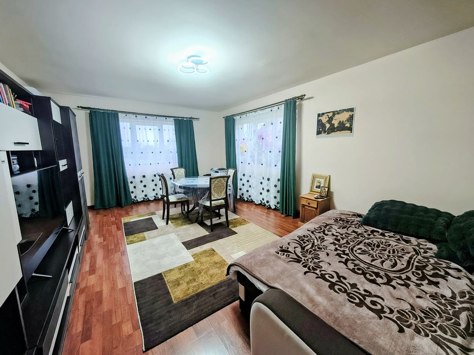 Închiriem apartament cu 2 camere, suprafață 61 mp, in Baia Mare, Strada Victoriei.