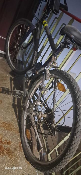 Vând Bicicleta 150 lei