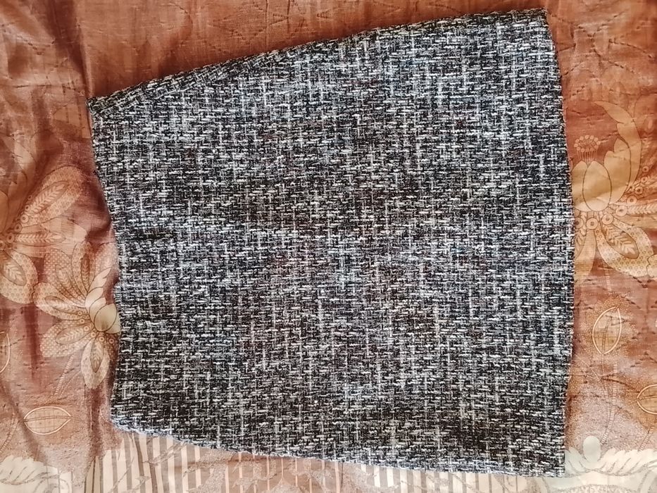 Продам женскую юбку