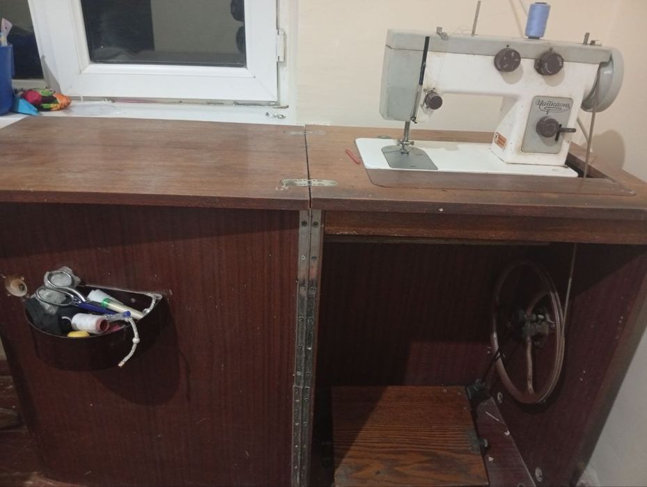 Tikuv mashinkasi sotiladi