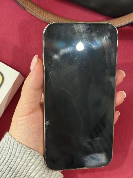 Продам Iphone 14 pro