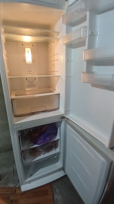 Продам холодильник