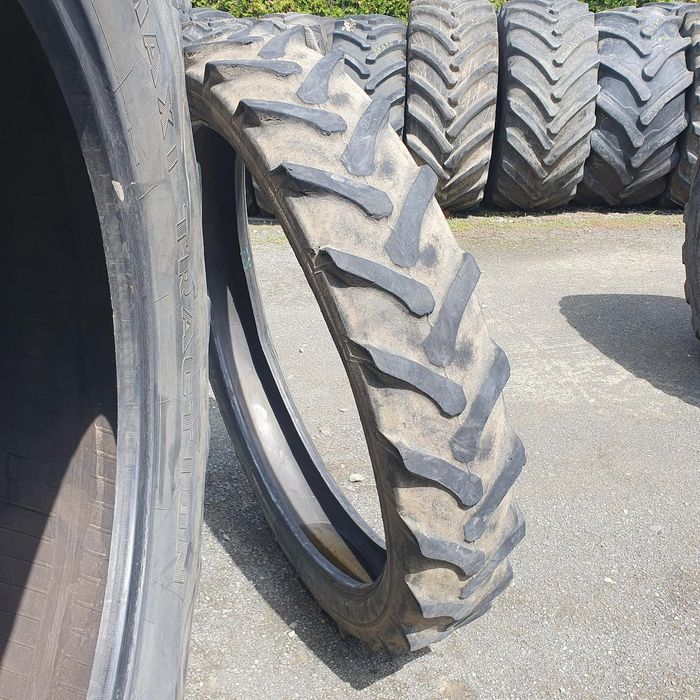 Cauciucuri 8.3-42  Dunlop Anvelope pentru Tractor si Utilaje Agricole - Comanda cu Incredere