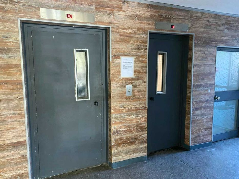 Продава се Тристаен апартамент в София, Изток - 90 кв.м за 3545 €/кв.м - Снимка #6