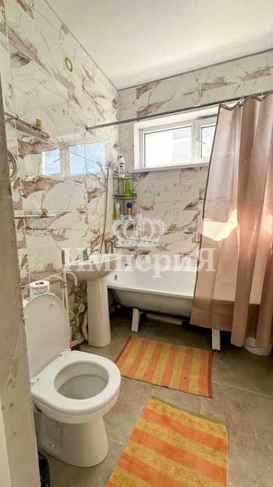 Продаётся 2х ком мкр 6 Аида Империя