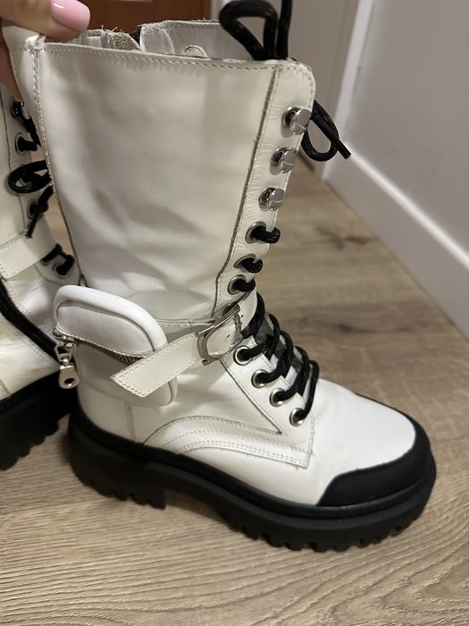 Ghete de piele naturală îmblanite