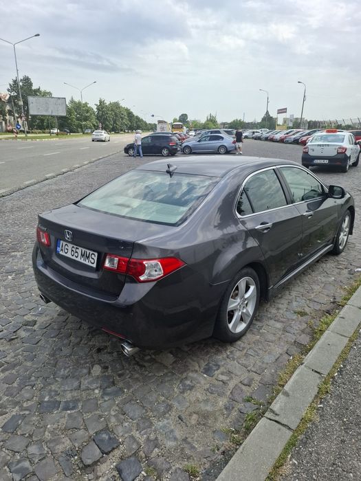 Vând Honda Accord berlină,an 2008, e4, diesel.