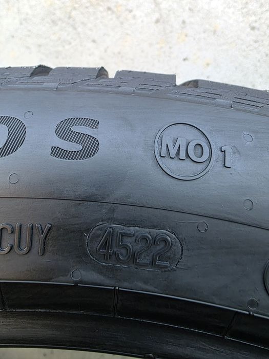 Vând două anvelope de iarna continental 265 40 21 dot 4522