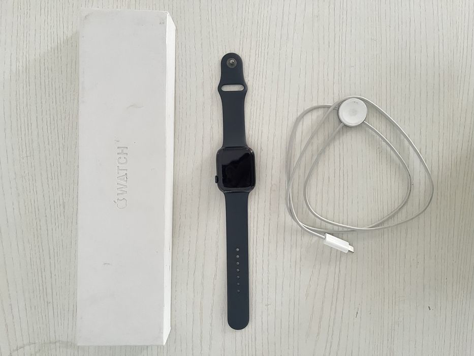 Продам Apple Watch Series 8 45mm