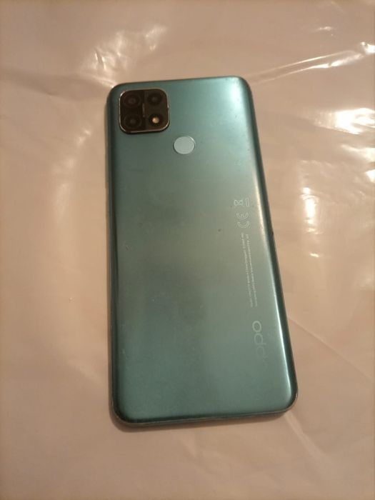 Продаю oppo 15A память 64gt