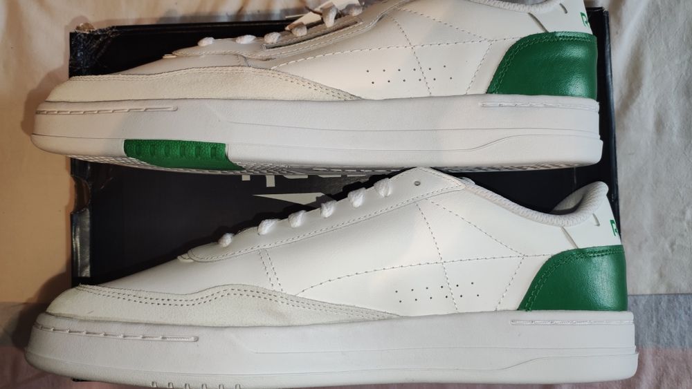 Чудесни мъжки сникърси Reebok №47