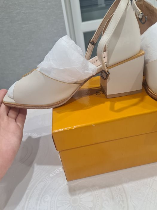 Кожанные туфли . Новые