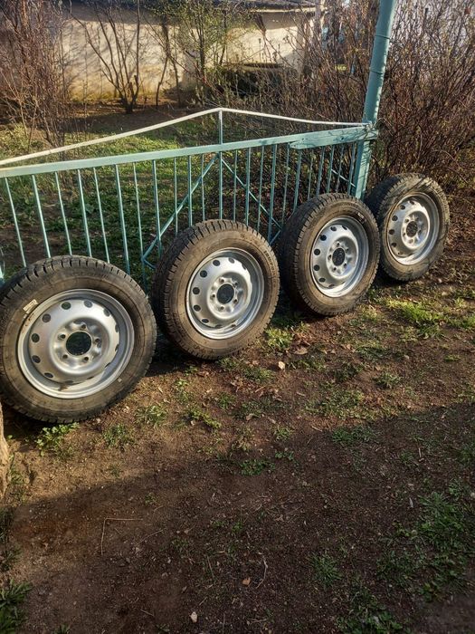 Продам колеса на ниву