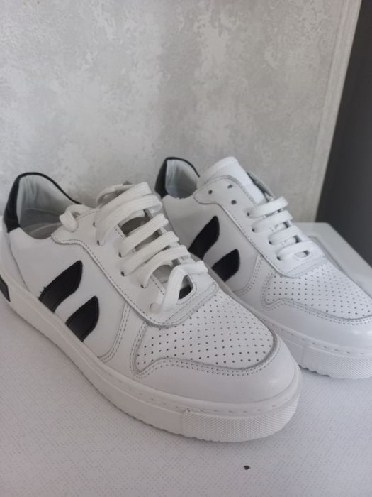 Кросовки новые 36 размер