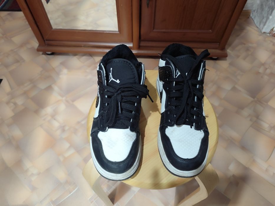 Кроссовки весна-осень