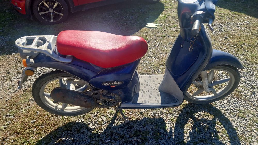 Aprilia  scarabeo 49cc si Honda Deauville 650cc v-twin