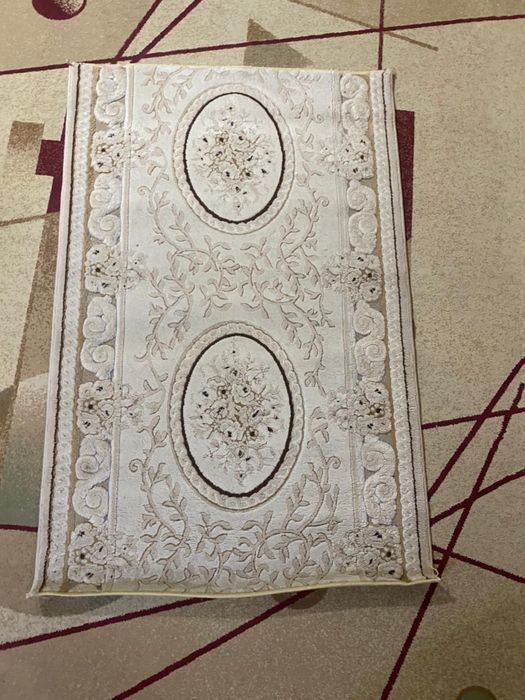 Коврики маленькие 1х1,5 примерно