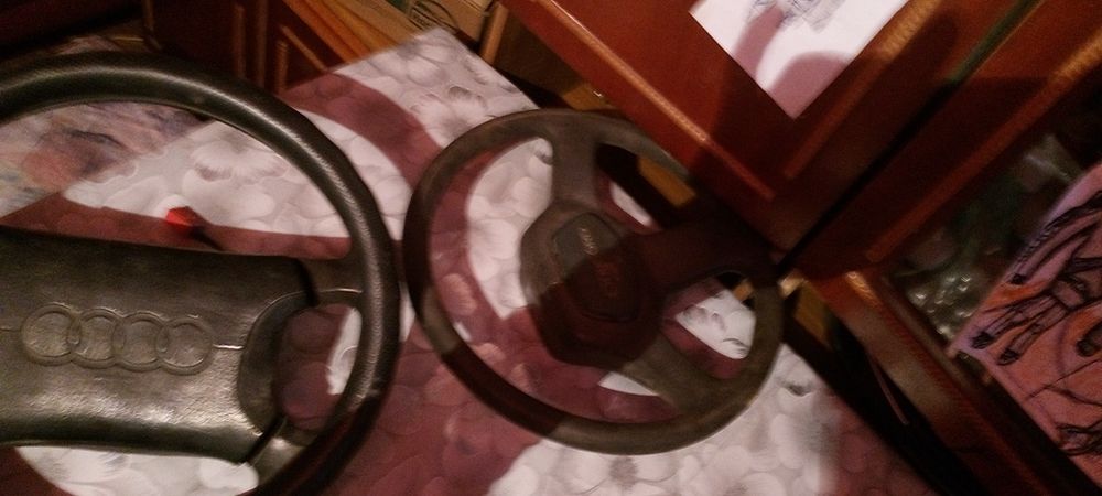 Продам руль на Мазду и на audi