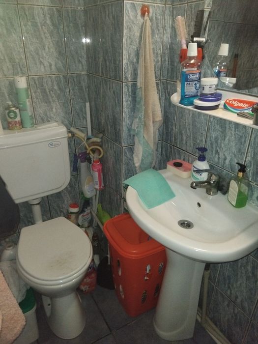 Vând garsoniera Mioveni