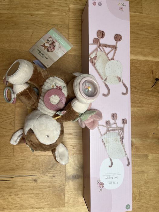 Количка за кукли Little Dutch и плюшена играчка