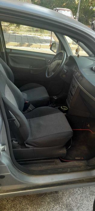 Продавам Опел марива