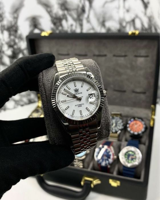 Механические наручные часы