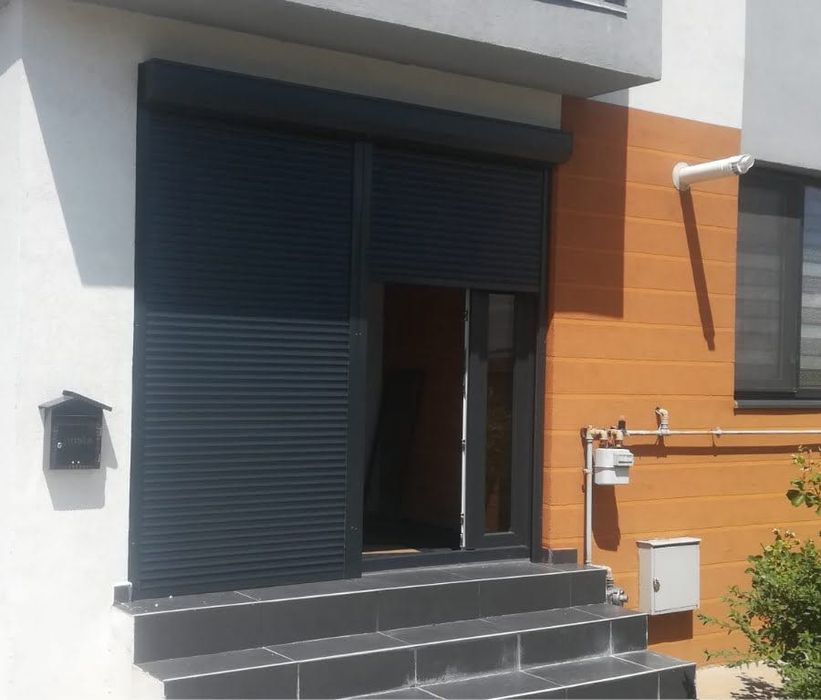 Rulouri exterioare