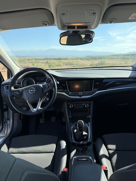 Opel Astra SportsTourer