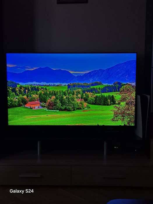 Перфектен 55" 4K Smart TV Samsung 55AU7092 ЗАПАЗЕН