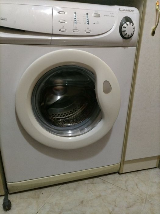 Пералня Канди тесен модел