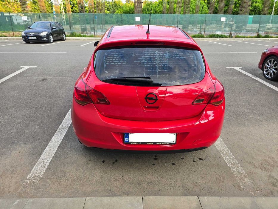 OPEL Astra 2011 — imagine 2
