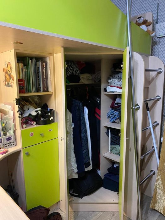 Детская стенка с кроватью