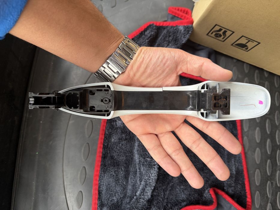 Ручка двери Камри 80