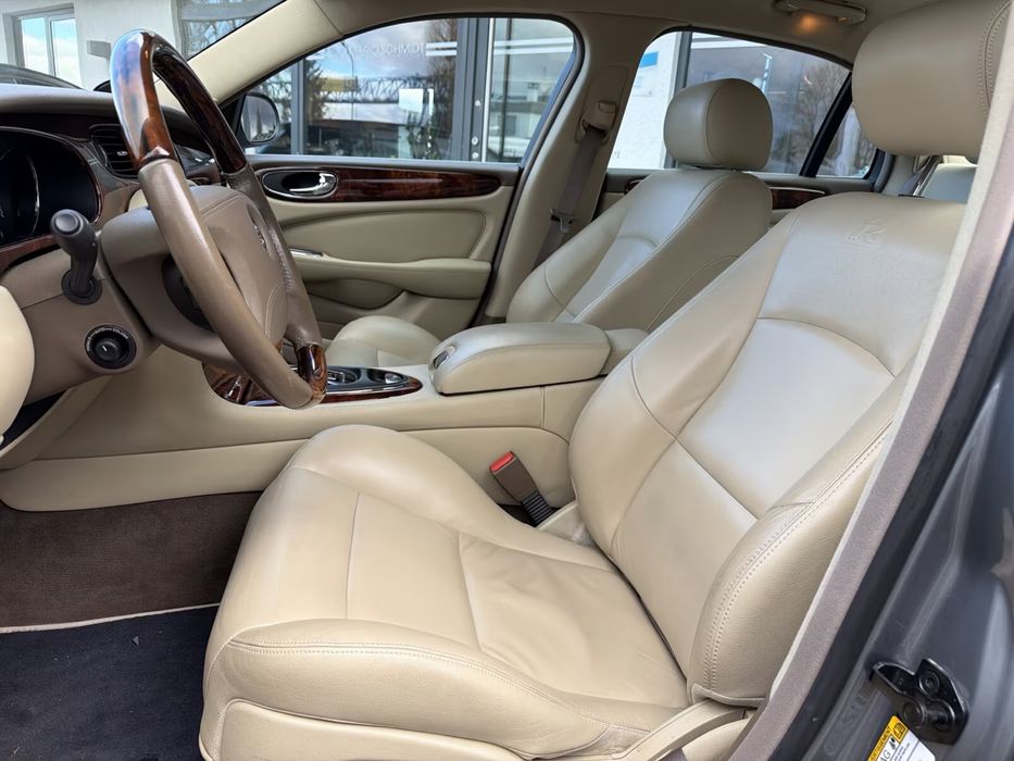 Dezmembrez Jaguar XJ6 X350, 2.7D, 2003-2009