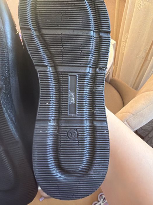 Продам туфли цена 10000