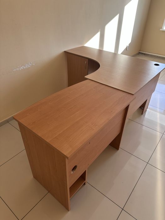 Офисный стол б/у