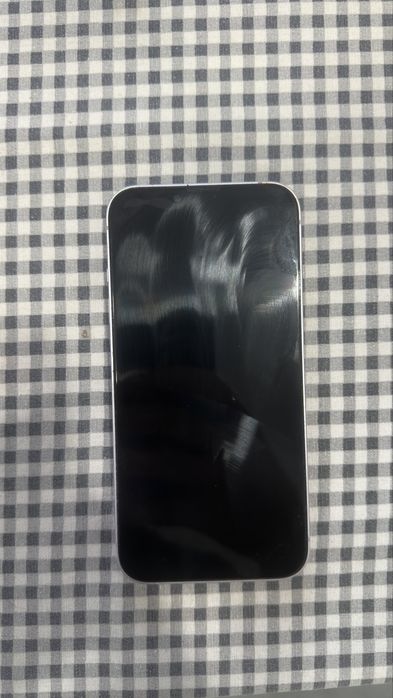 Iphone 14 розов