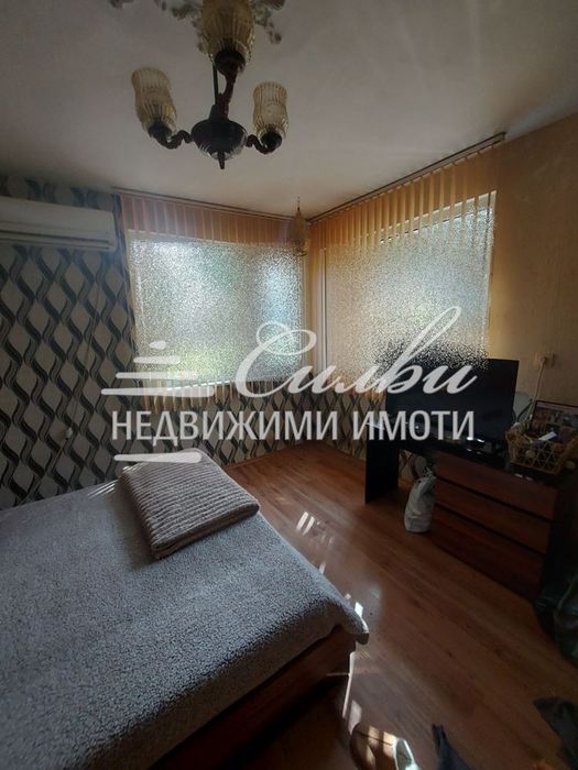 Етаж от ТУХЛЕНА къща на плоча с ГАРАЖ - кв. ПОЖАРНАТА!
