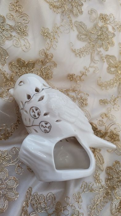 Керамична ваза сърце и порцеланова птичка поставка за яйце