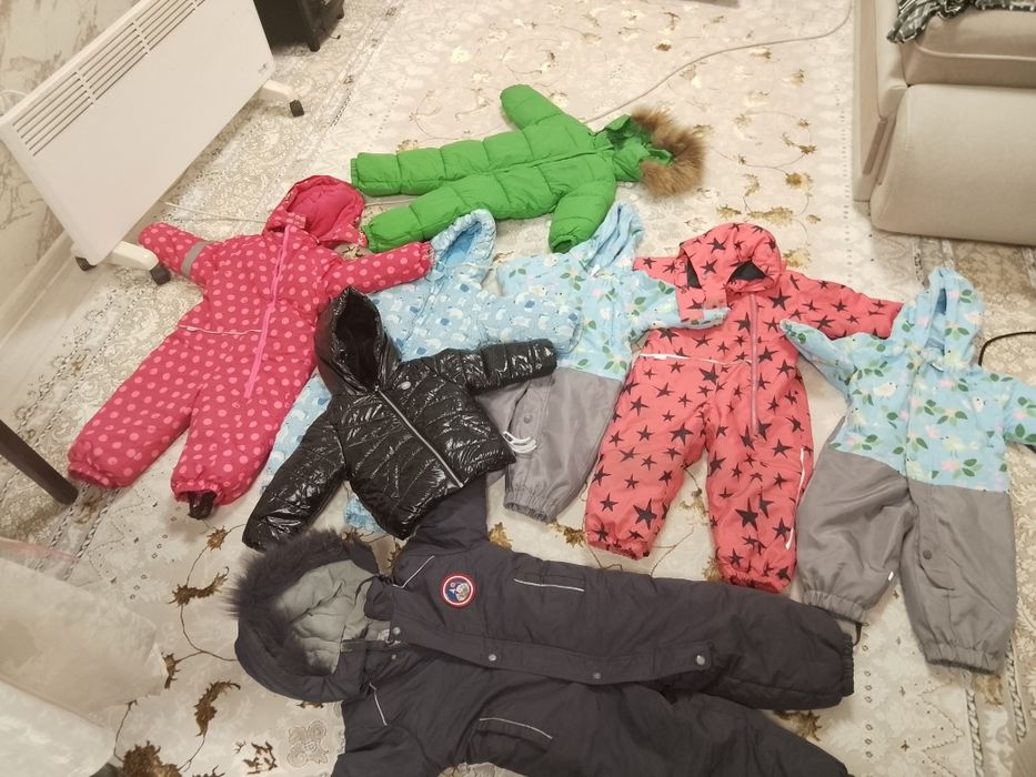 Продам детские комбинезоны