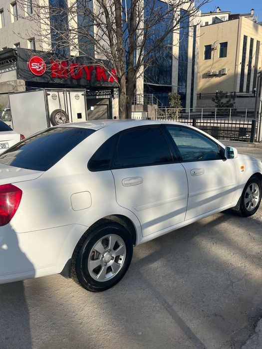 Jentra 2015 arendaga beriladi