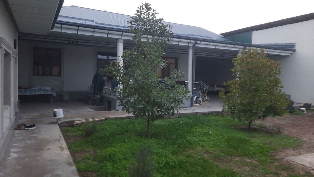 Срочно уй сотаман 5 соток 4 хона Бектемир тумани