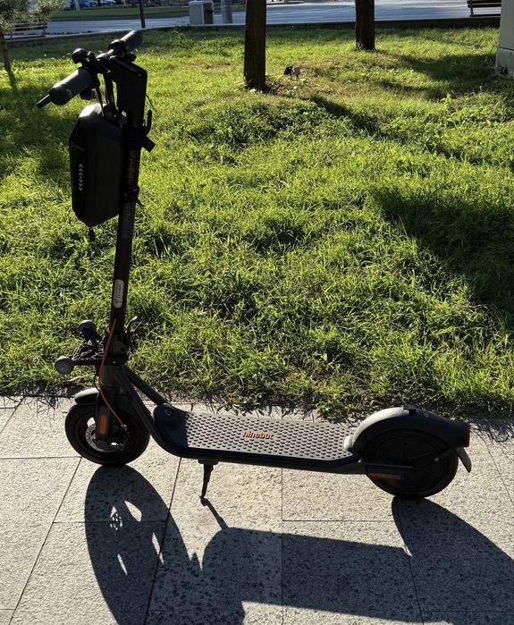 Trotineta Electrica Ninebot F2 Plus