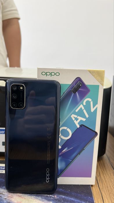 Телефон Oppo A72