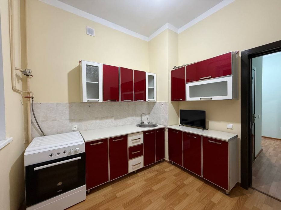 Своя продаю юнусабад 12 кв 2/2/4